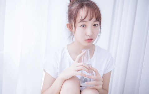 添加唾液酸的孕妇奶粉（含有唾液酸的奶粉）